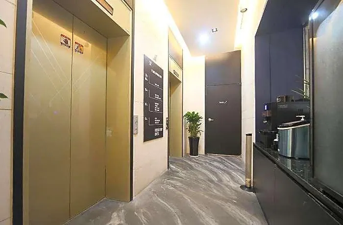 Brown-dot Beomil Hotel 2*