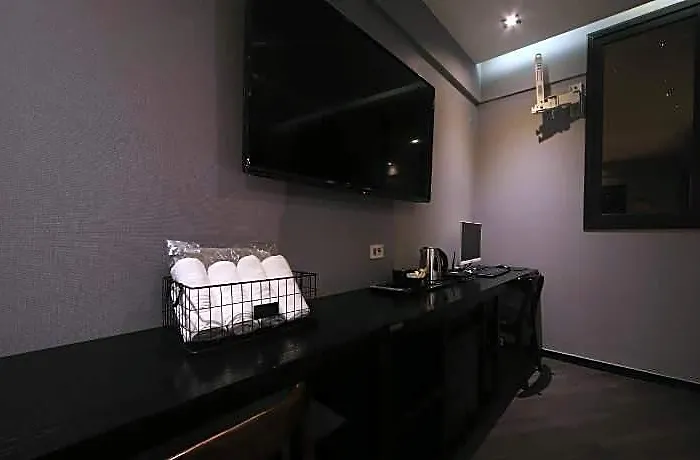 Hotel Brown-dot Beomil